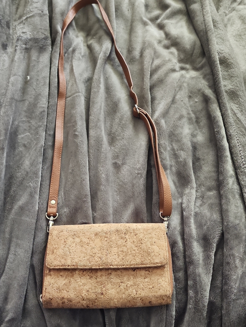 Thirty One Brown Cork Crossbody Bag with Adjustable Strap
